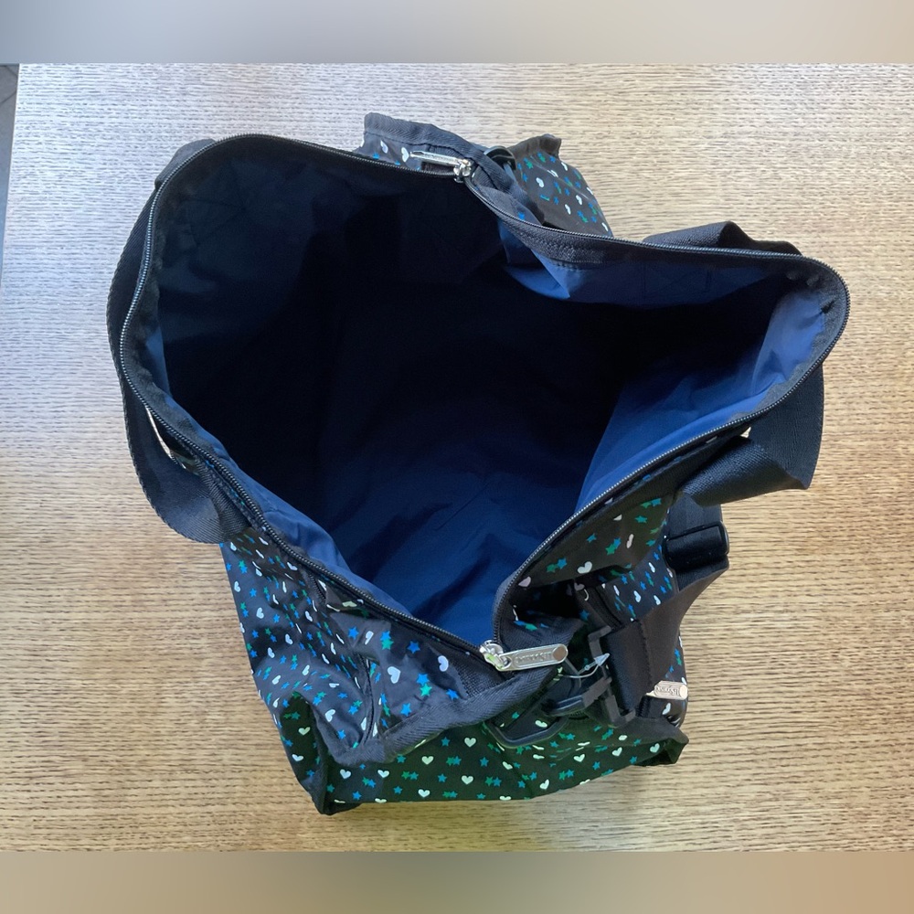 LESPORTSAC Medium Black, Blue and Green Star & Heart Duffel Bag/Weekender - Picture 9 of 11
